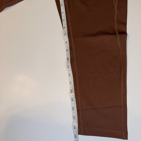Girlfriend Collective Compressive High-Rise Capri Brown Size Medium - Picture 8 of 9